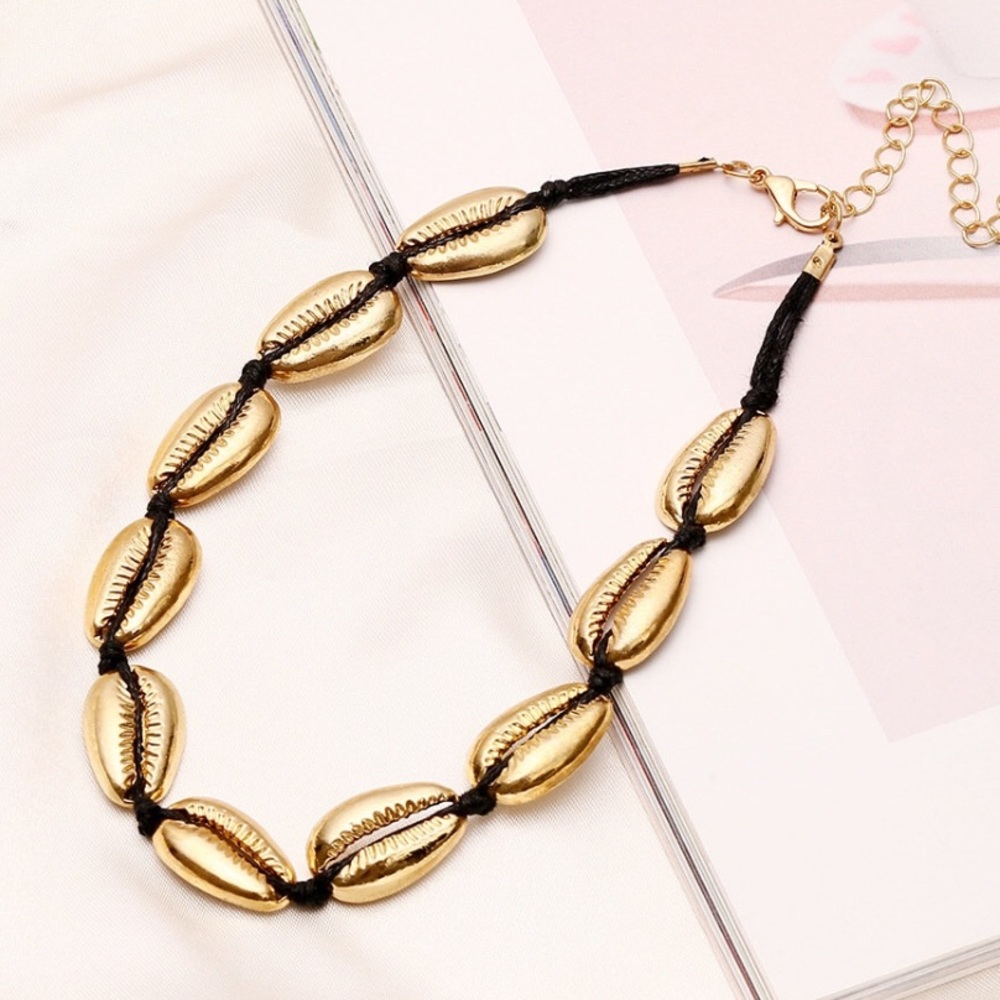 Gold Seashell Choker